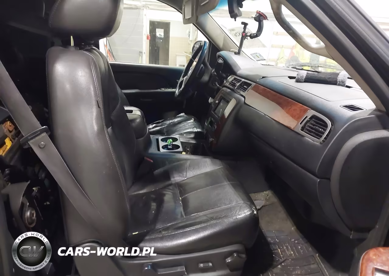 2012 Chevrolet Suburban 1500 Lt VIN:1GNSCJE06CR275829 - 5