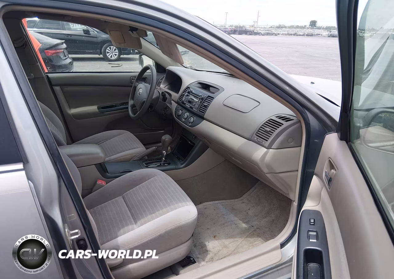 2005 Toyota Camry Le VIN:4T1BE32K35U566899 - 5