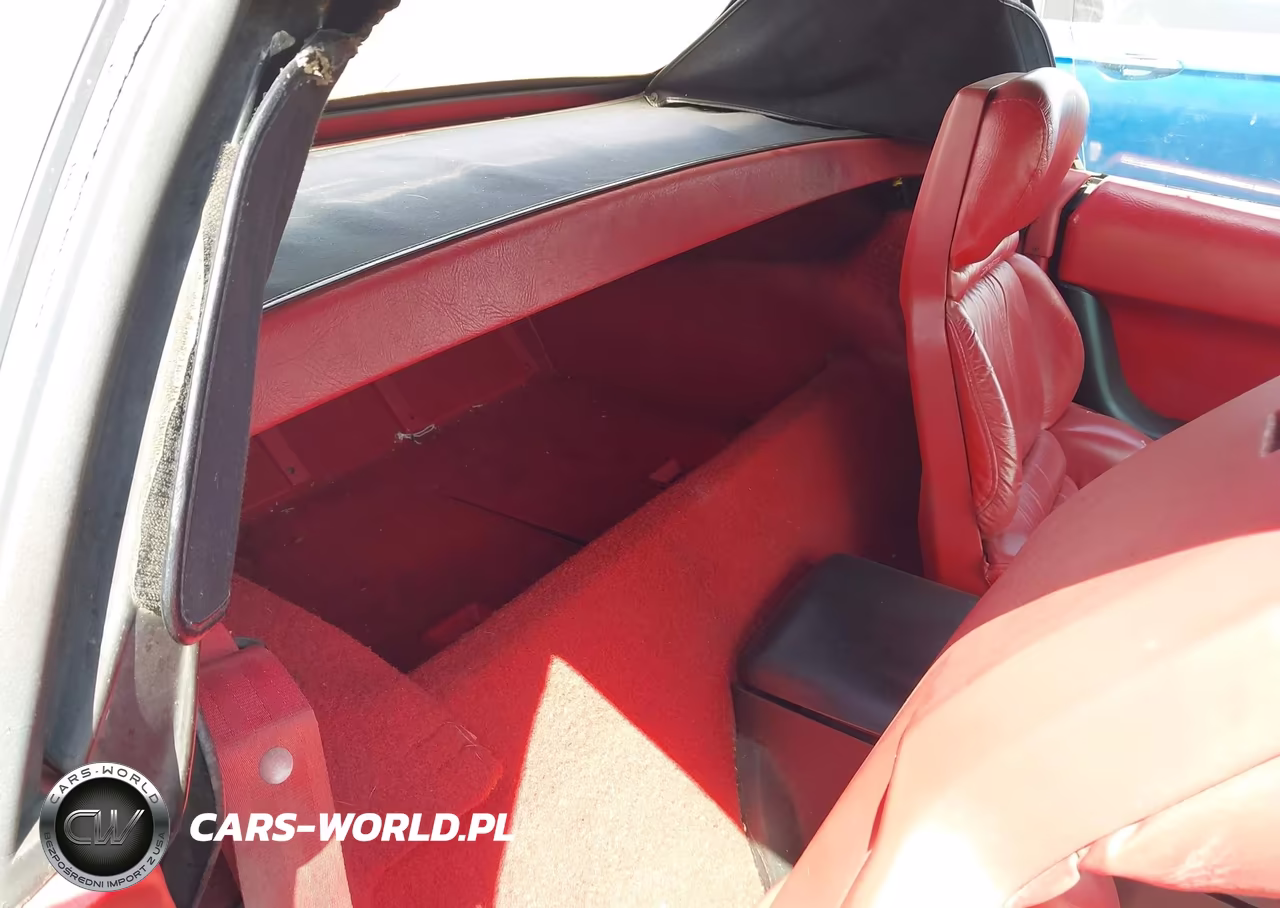 1991 Chevrolet Corvette VIN:1G1YY3385M5110705 - 8