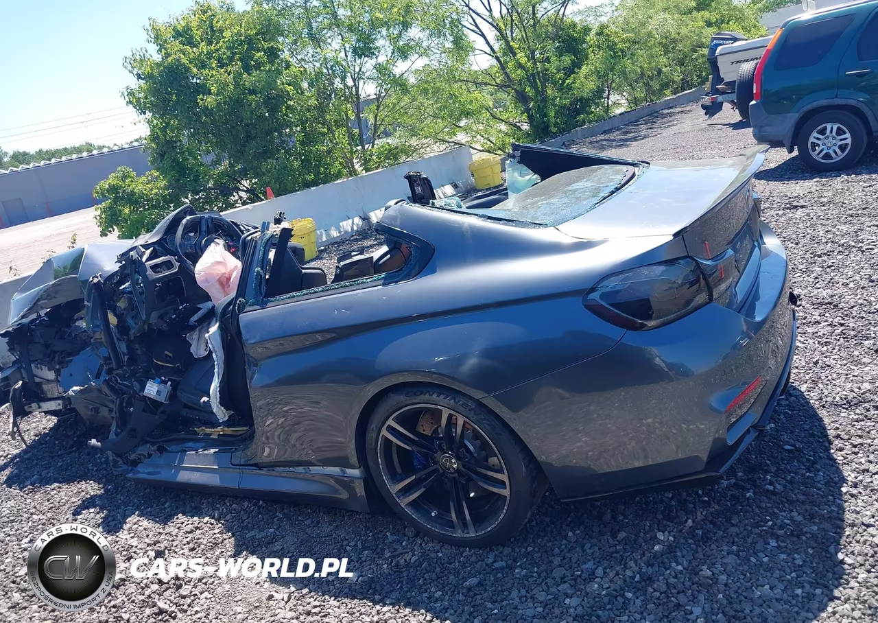 2015 BMW M4 VIN:WBS3R9C51FK330699 - 14