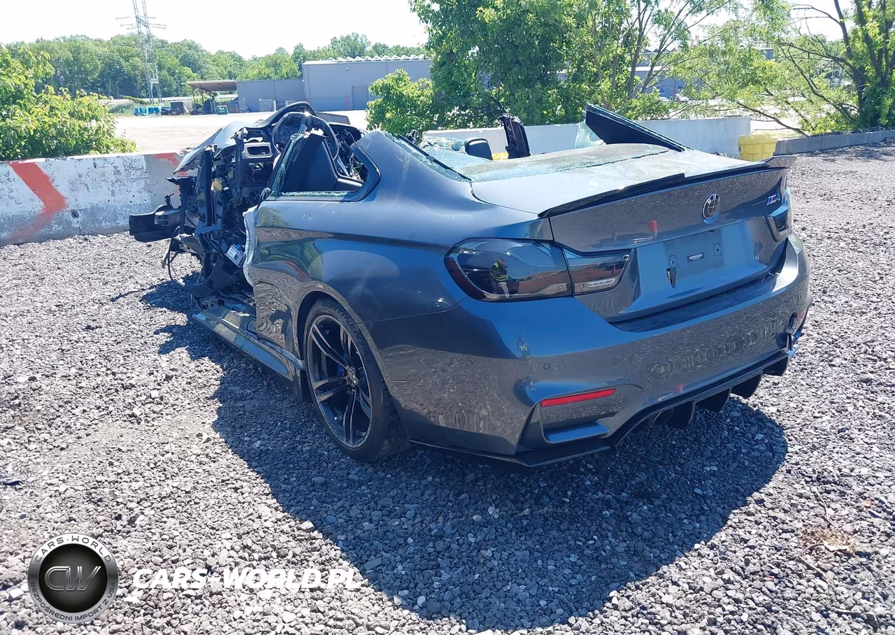 2015 BMW M4 VIN:WBS3R9C51FK330699 - 3