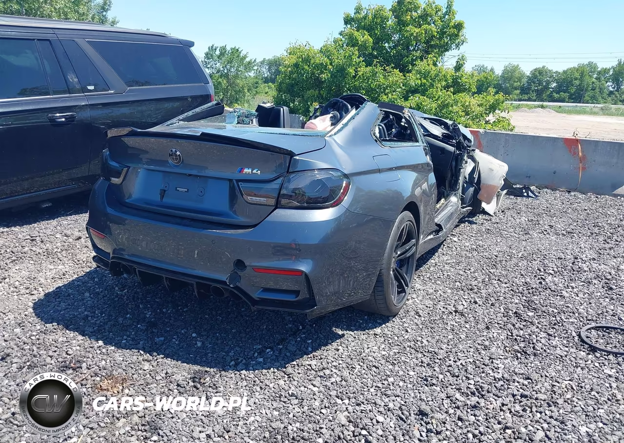 2015 BMW M4 VIN:WBS3R9C51FK330699 - 4