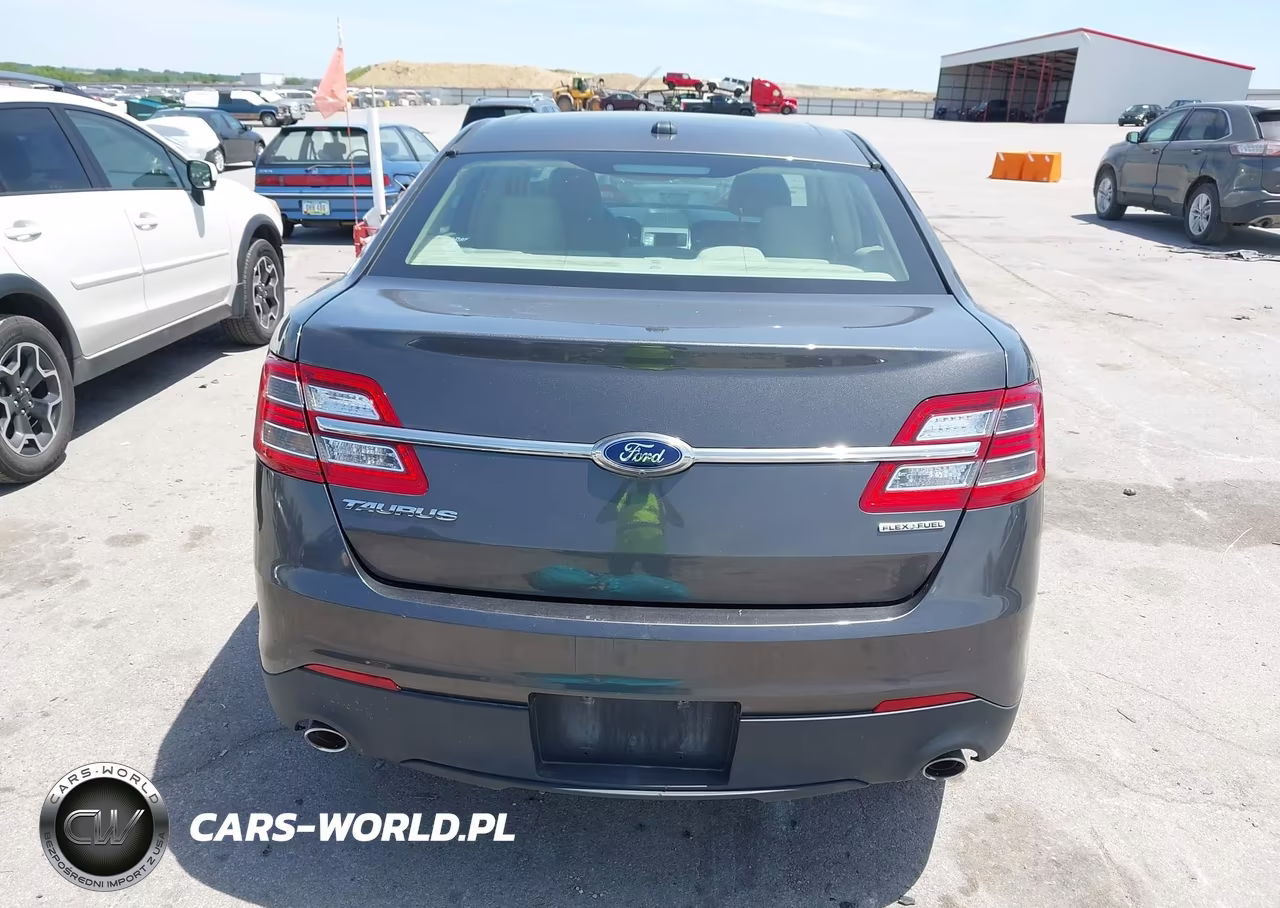 2015 Ford Taurus Se VIN:1FAHP2D87FG127635 - 17