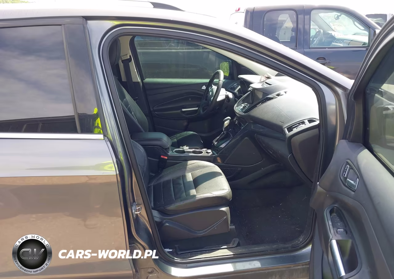 2014 Ford Escape Titanium VIN:1FMCU9J90EUE10540 - 5