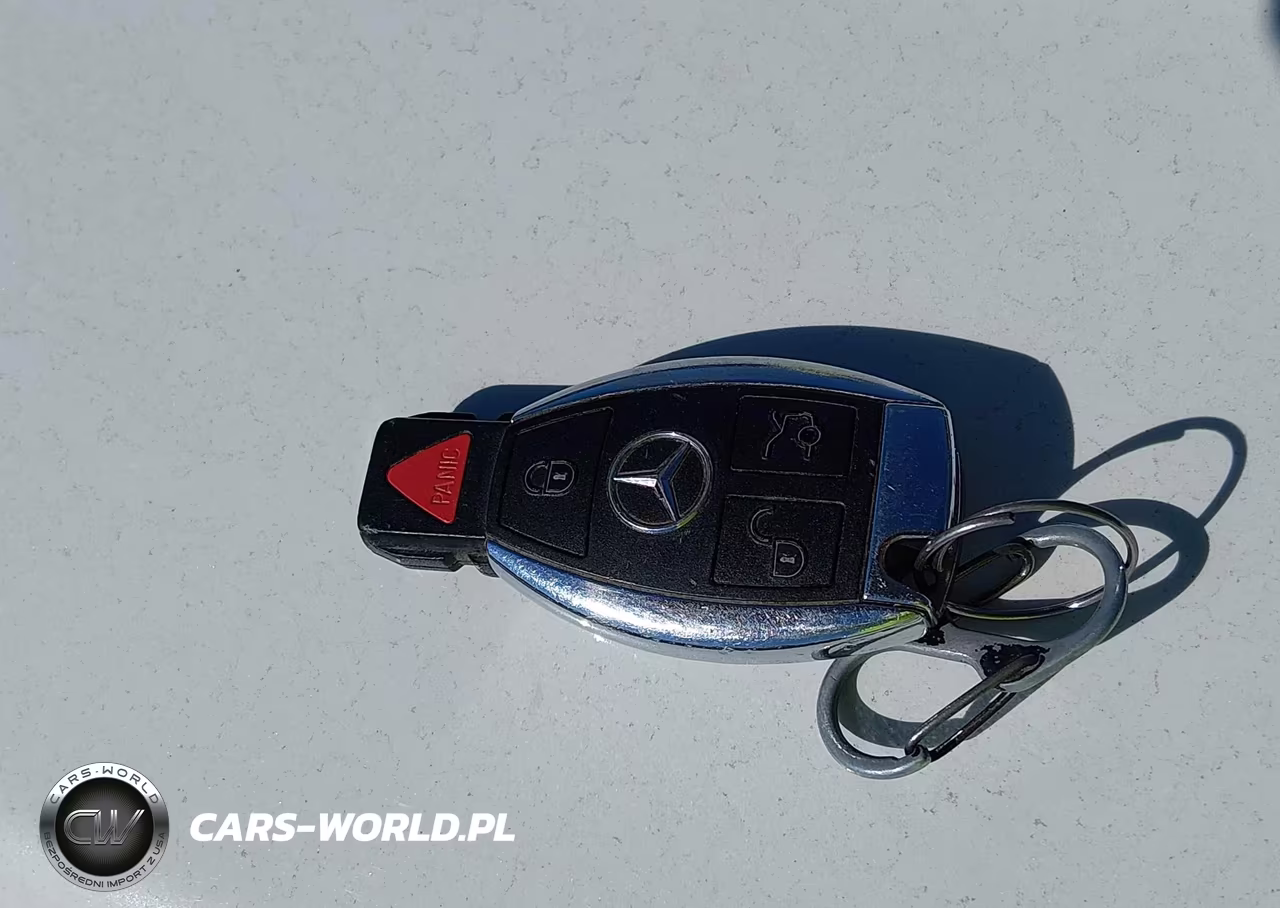 2016 Mercedes-Benz C 300 4Matic VIN:55SWF4KB8GU107113 - 11