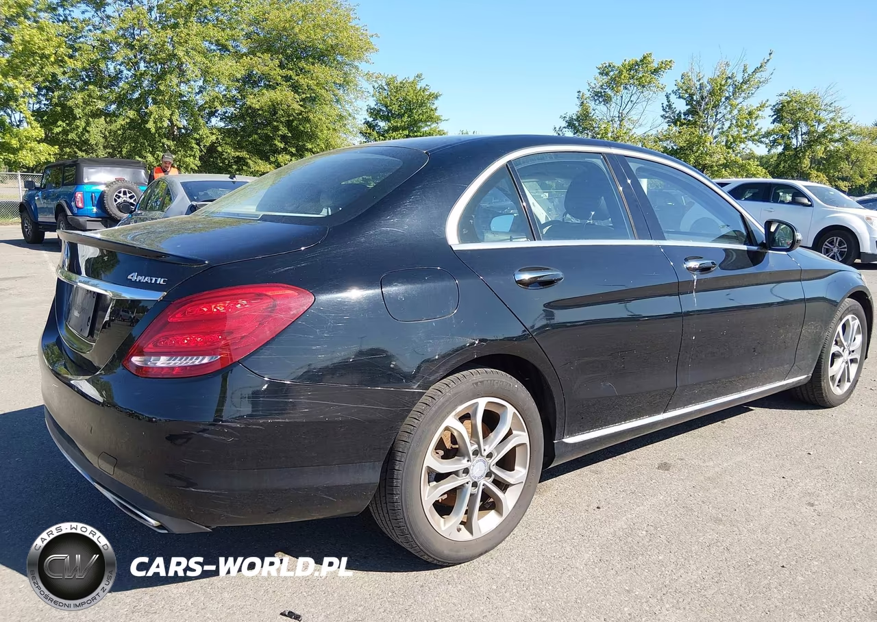 2016 Mercedes-Benz C 300 4Matic VIN:55SWF4KB8GU107113 - 6