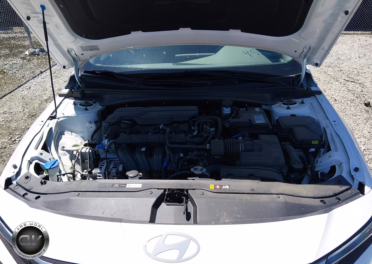 2025 Hyundai Elantra Sel Sport VIN:KMHLM4DG8SU049163 - 10