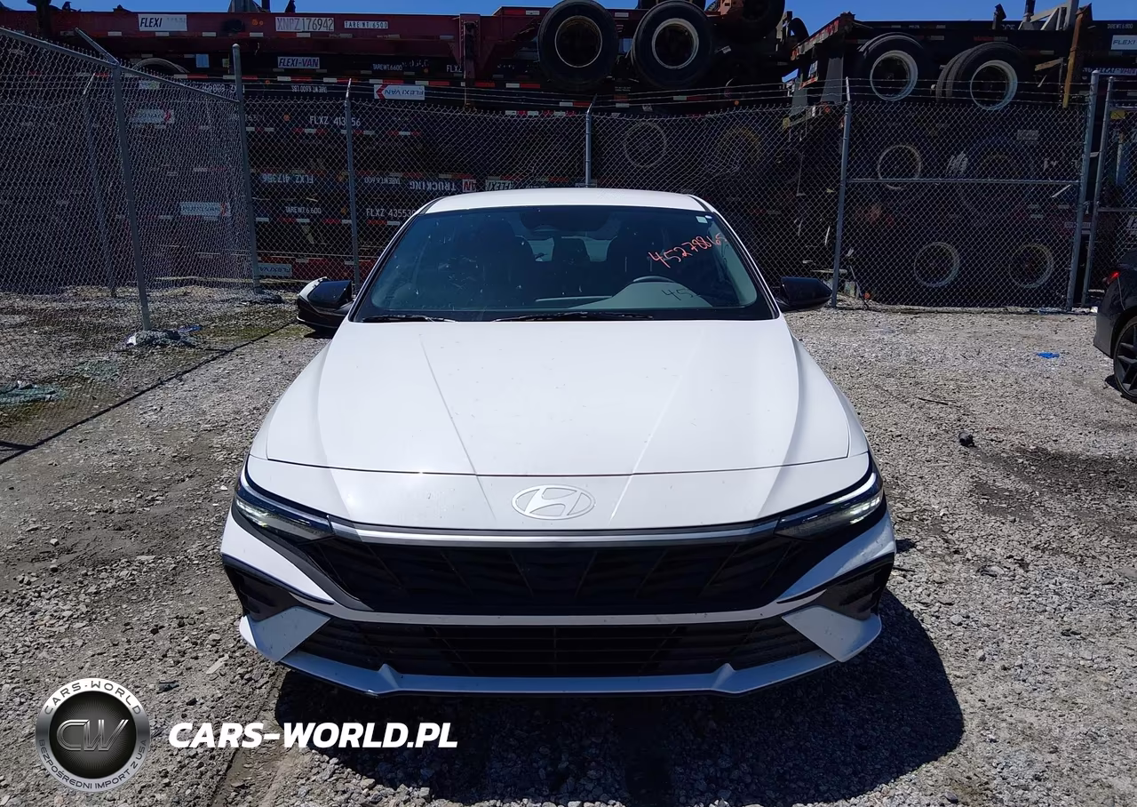 2025 Hyundai Elantra Sel Sport VIN:KMHLM4DG8SU049163 - 13