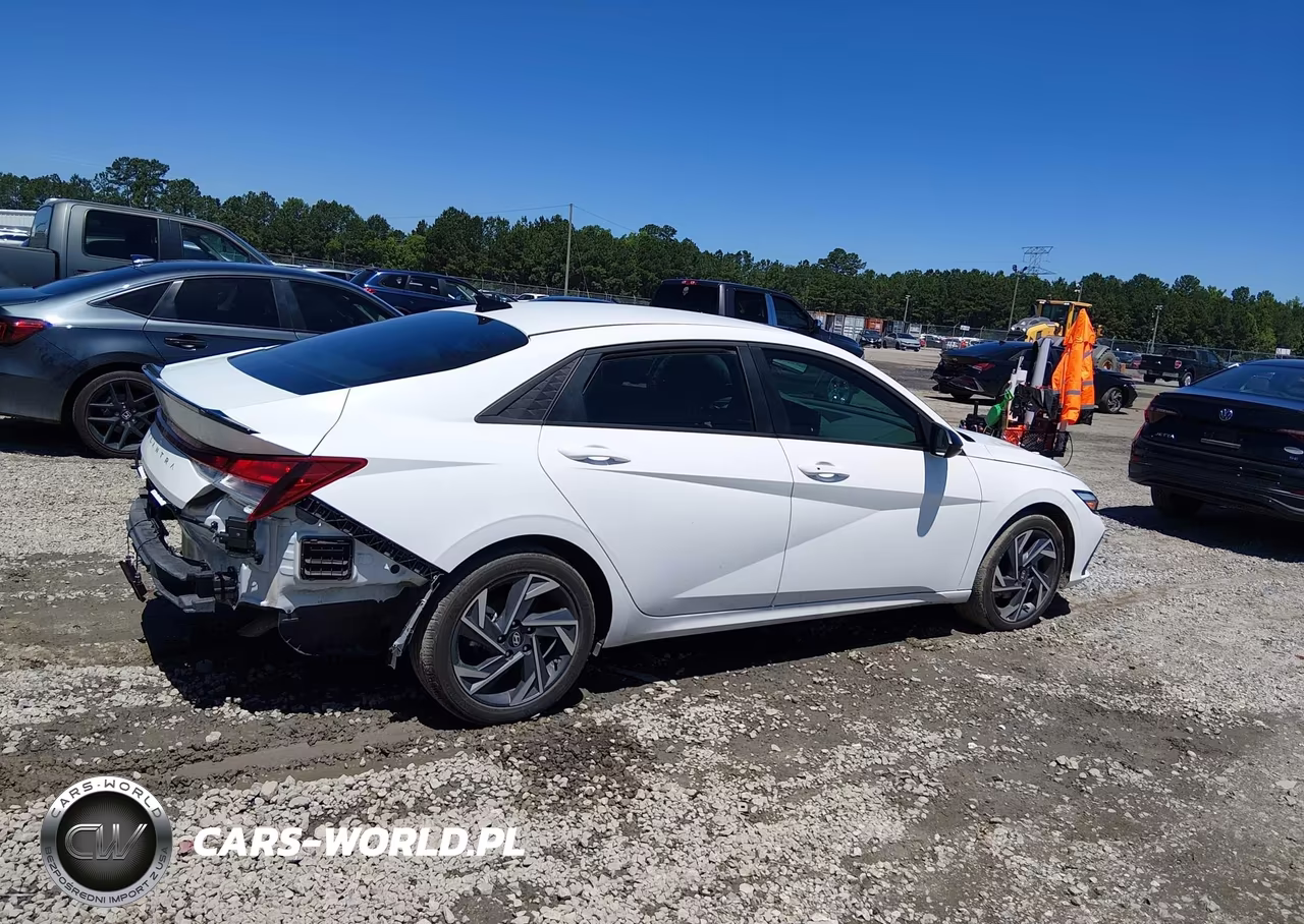 2025 Hyundai Elantra Sel Sport VIN:KMHLM4DG8SU049163 - 14