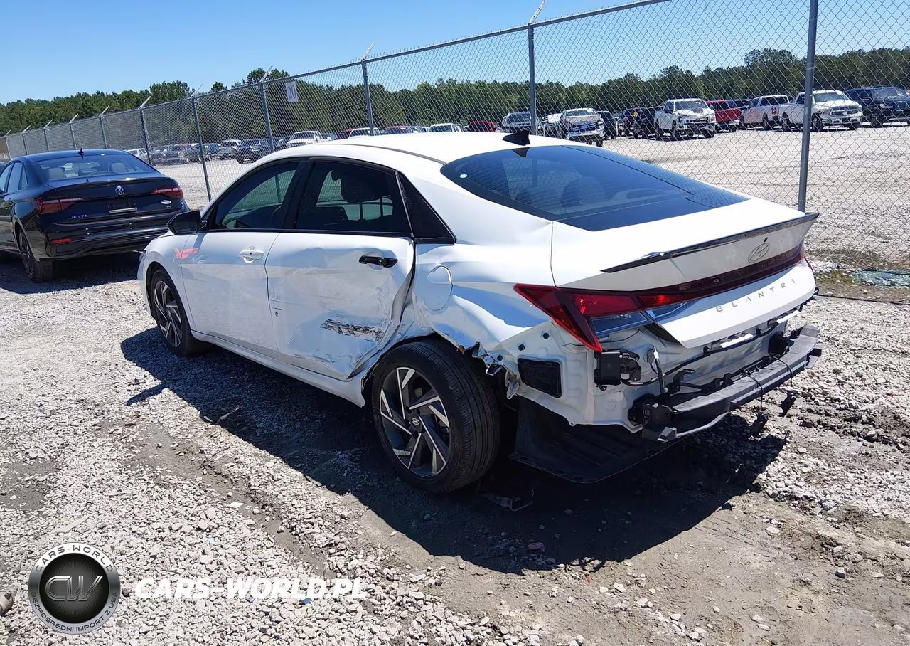 2025 Hyundai Elantra Sel Sport VIN:KMHLM4DG8SU049163 - 3