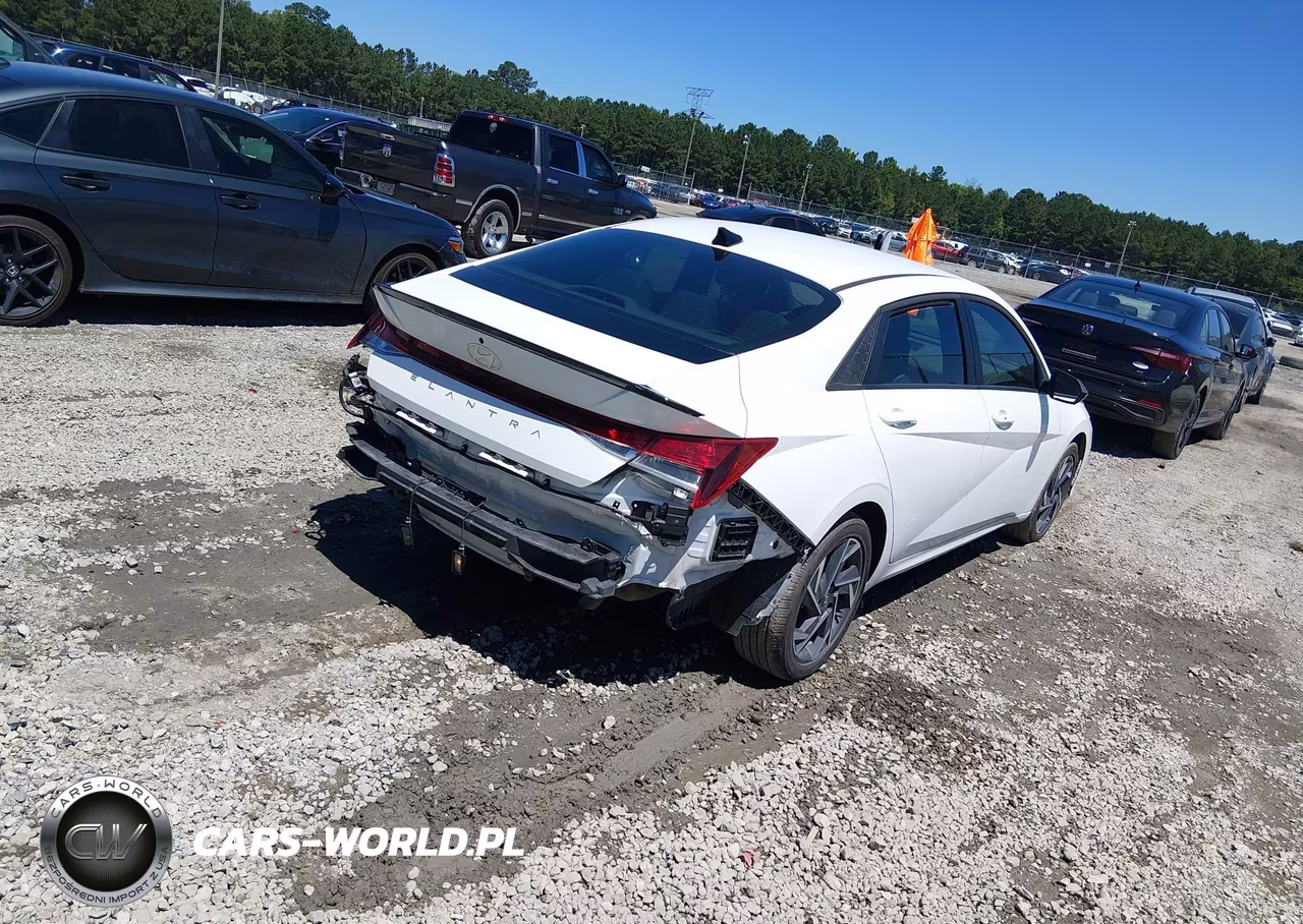 2025 Hyundai Elantra Sel Sport VIN:KMHLM4DG8SU049163 - 4