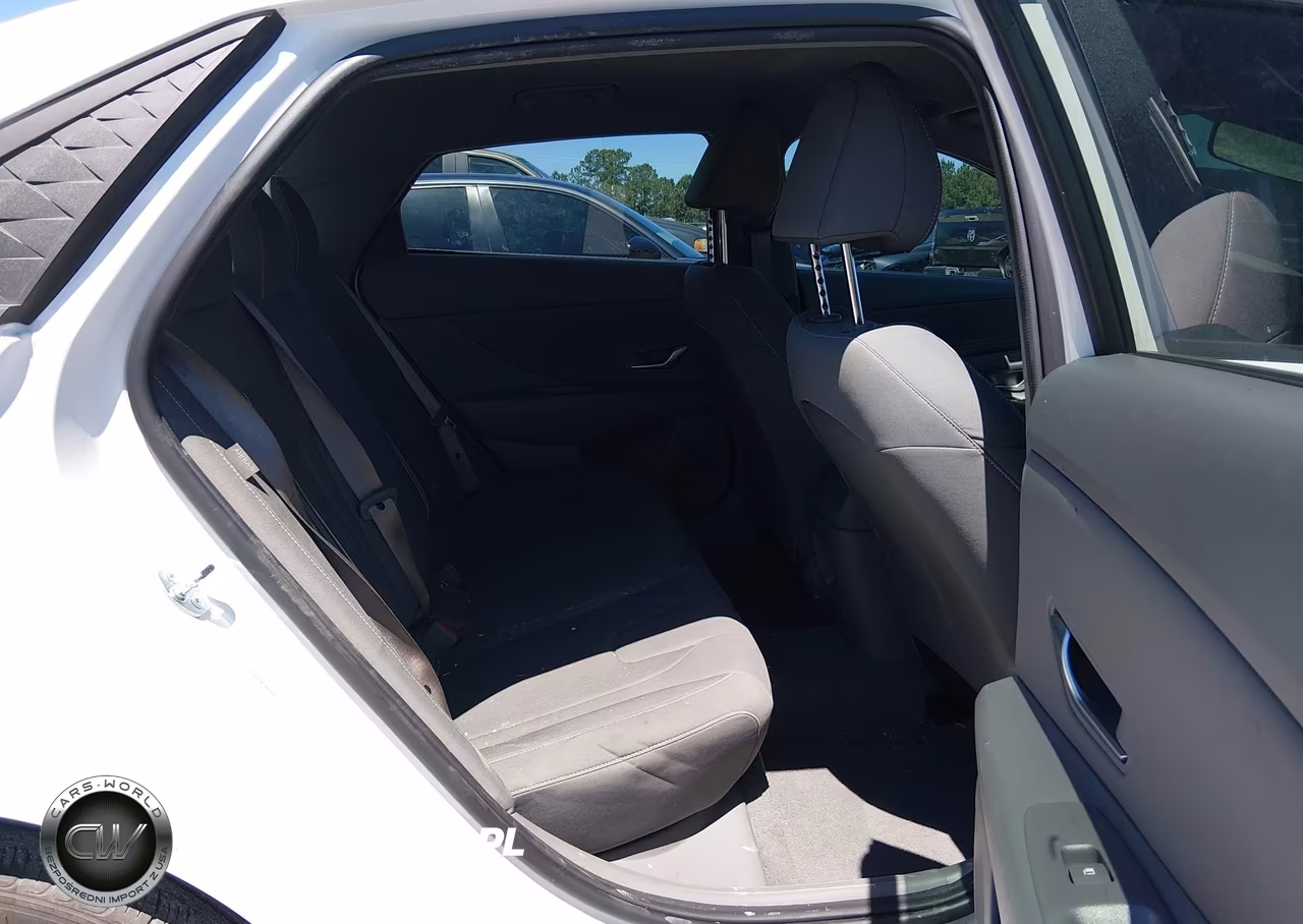 2025 Hyundai Elantra Sel Sport VIN:KMHLM4DG8SU049163 - 8
