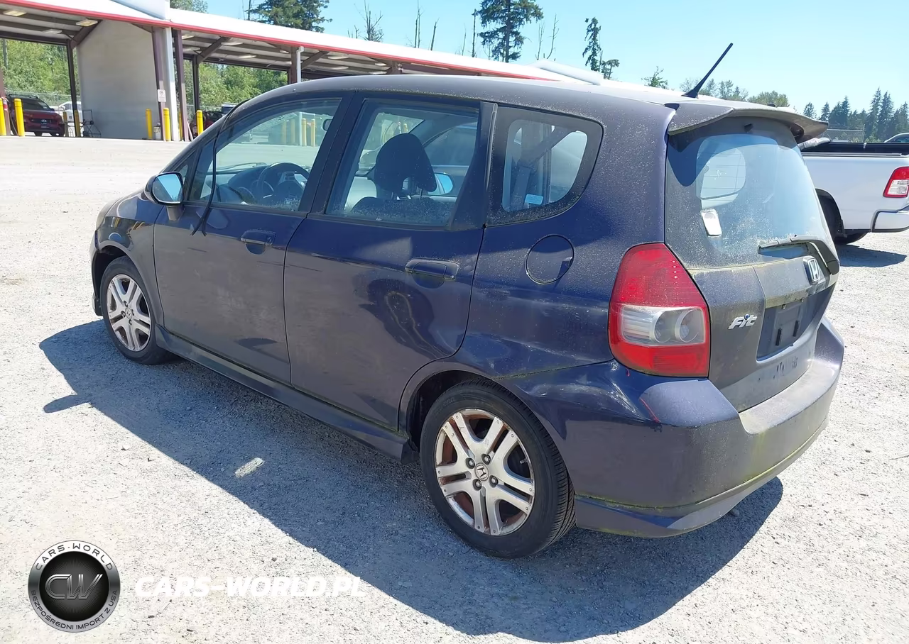 2008 Honda Fit Sport VIN:JHMGD38658S024743 - 3