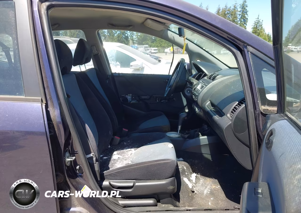 2008 Honda Fit Sport VIN:JHMGD38658S024743 - 5