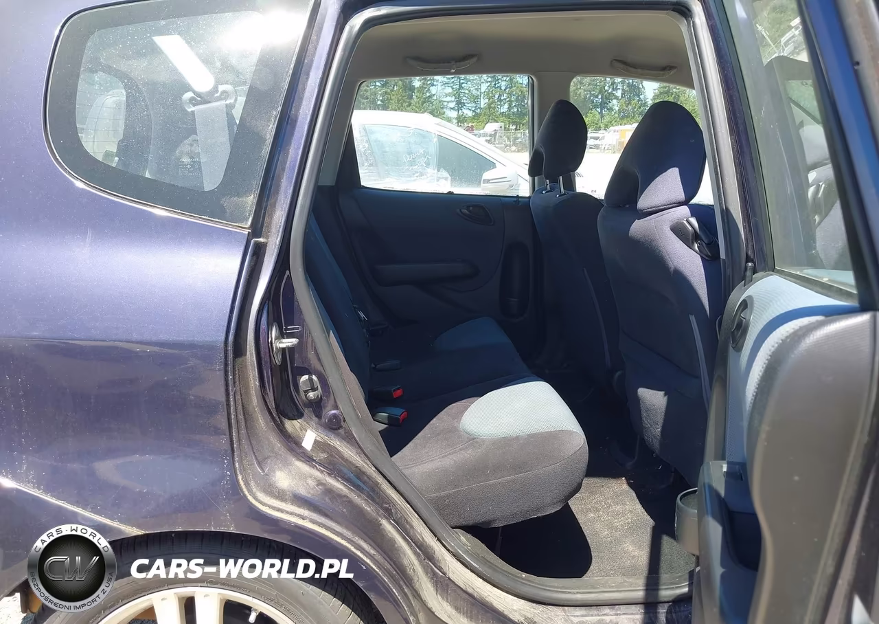 2008 Honda Fit Sport VIN:JHMGD38658S024743 - 8