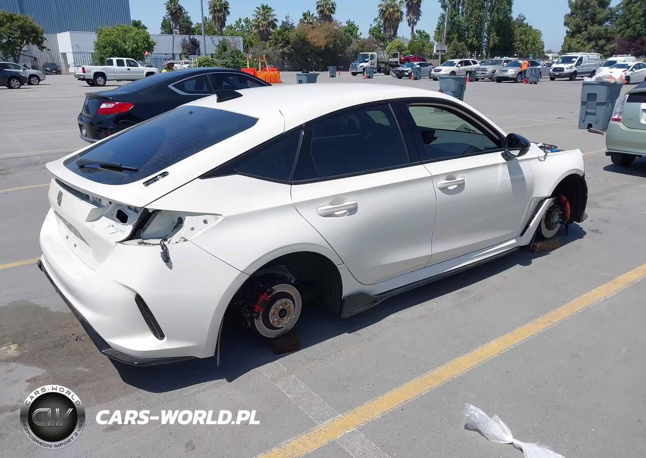 2024 Honda Civic Type R VIN:JHMFL5G48RX002153 - 4