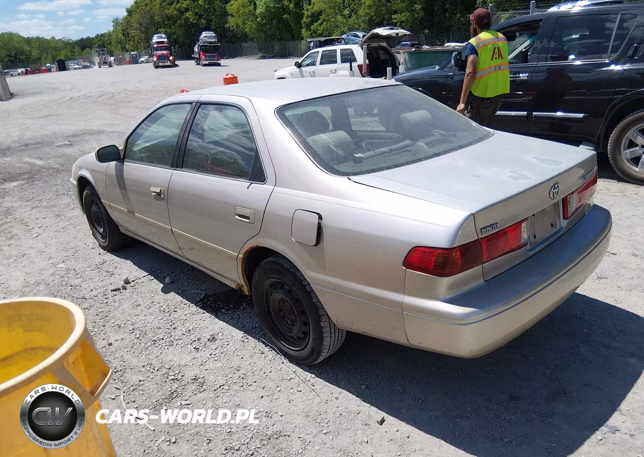 2001 Toyota Camry Le VIN:4T1BG22K21U833688 - 3