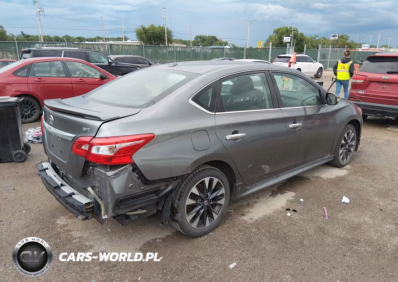 2019 Nissan Sentra Sr VIN:3N1AB7AP5KY211466 - 4