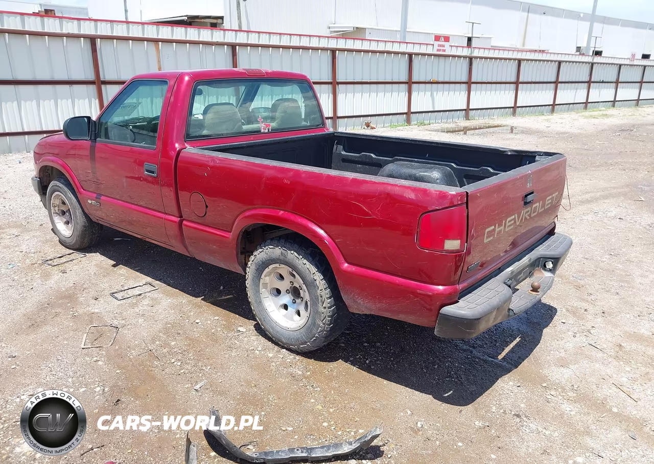 2002 Chevrolet S-10 VIN:1GCCS145328224273 - 3