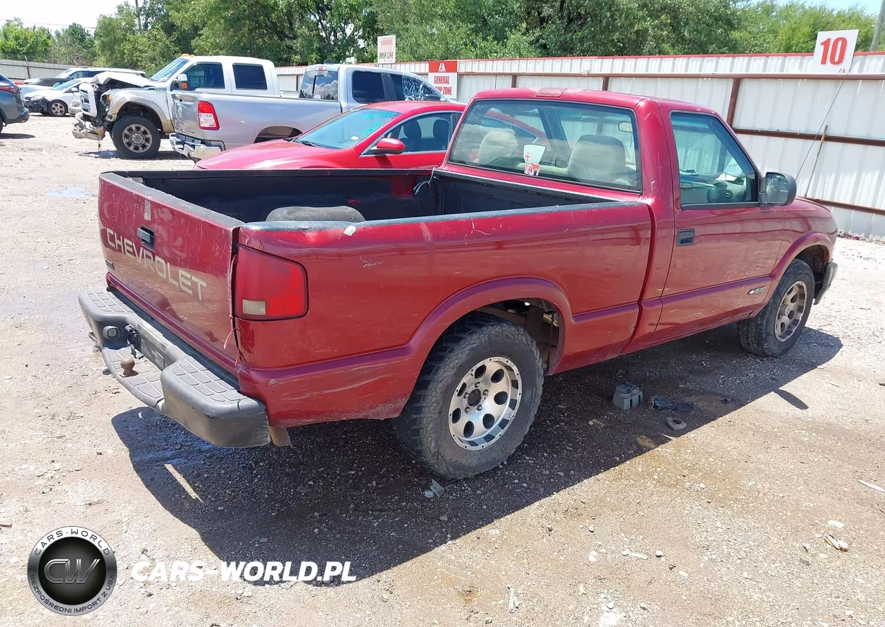 2002 Chevrolet S-10 VIN:1GCCS145328224273 - 4