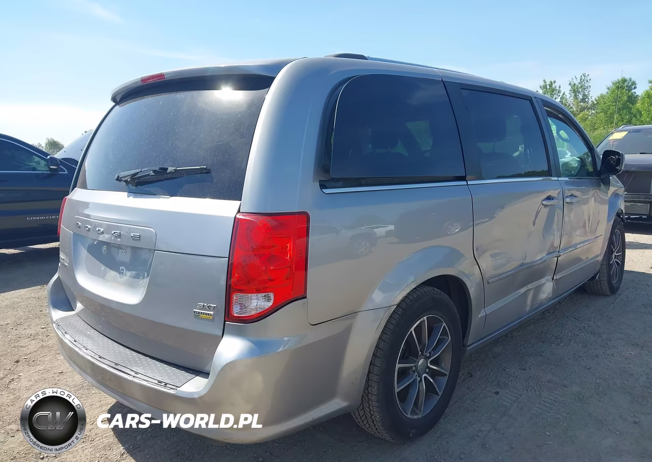 2017 Dodge Grand Caravan Sxt VIN:2C4RDGCG2HR600341 - 4
