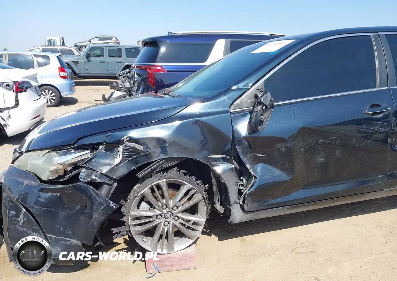 2015 Toyota Camry Se VIN:4T1BF1FK7FU879709 - 6