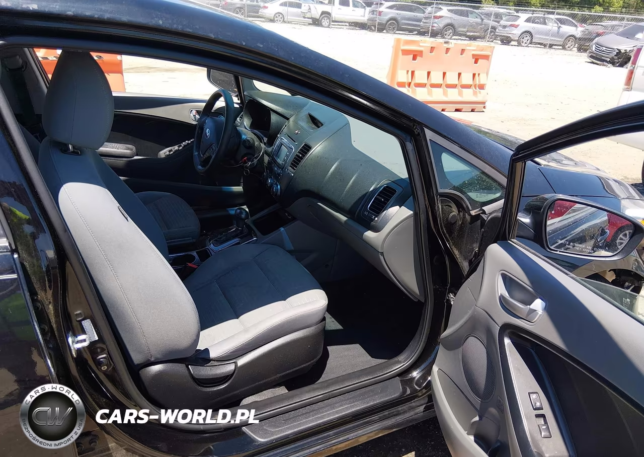 2017 Kia Forte Lx VIN:3KPFL4A7XHE054395 - 5