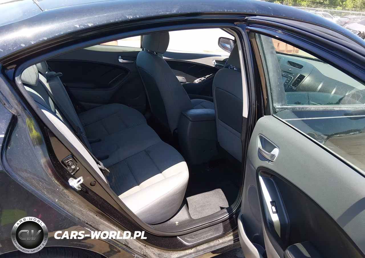 2017 Kia Forte Lx VIN:3KPFL4A7XHE054395 - 8