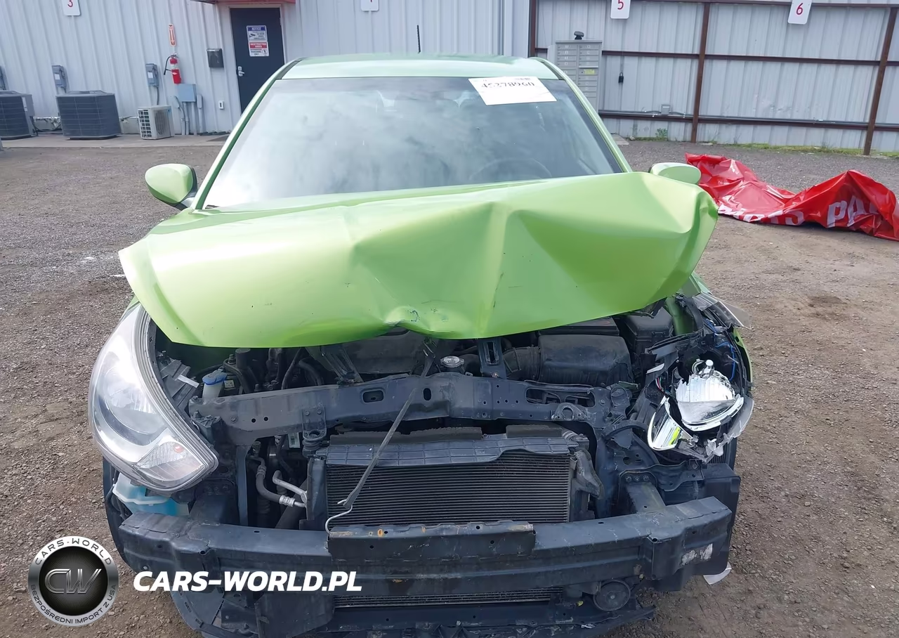 2014 Hyundai Accent Gs VIN:KMHCT5AE8EU183039 - 13