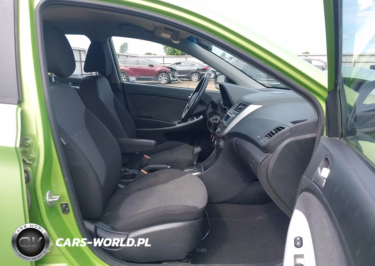 2014 Hyundai Accent Gs VIN:KMHCT5AE8EU183039 - 5