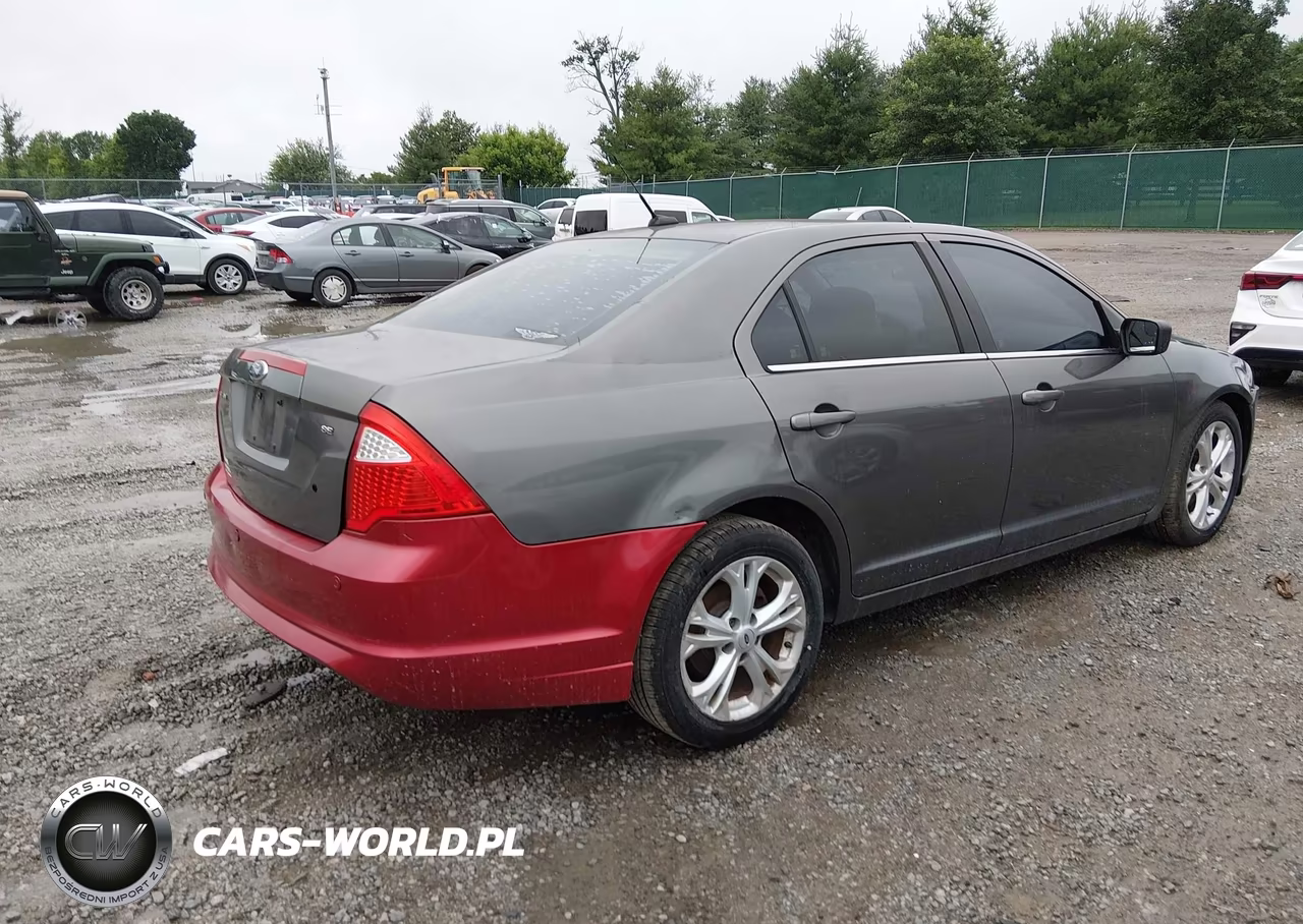 2012 Ford Fusion Se VIN:3FAHP0HA7CR346598 - 4