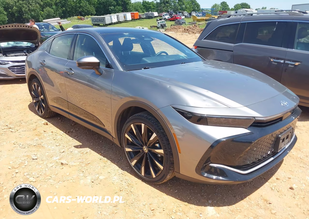 2024 Toyota Crown Platinum