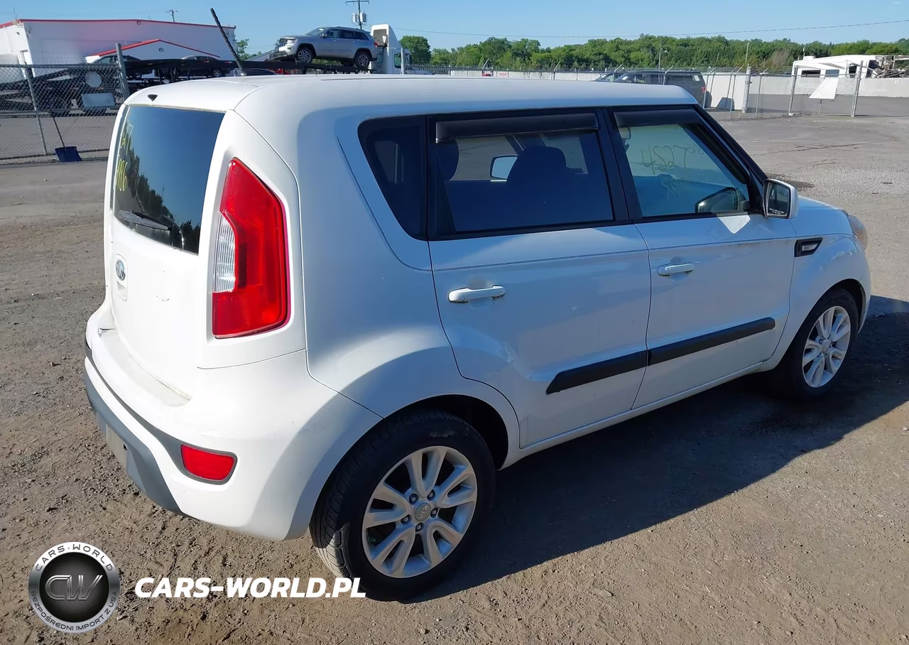 2013 Kia Soul VIN:KNDJT2A54D7555001 - 4