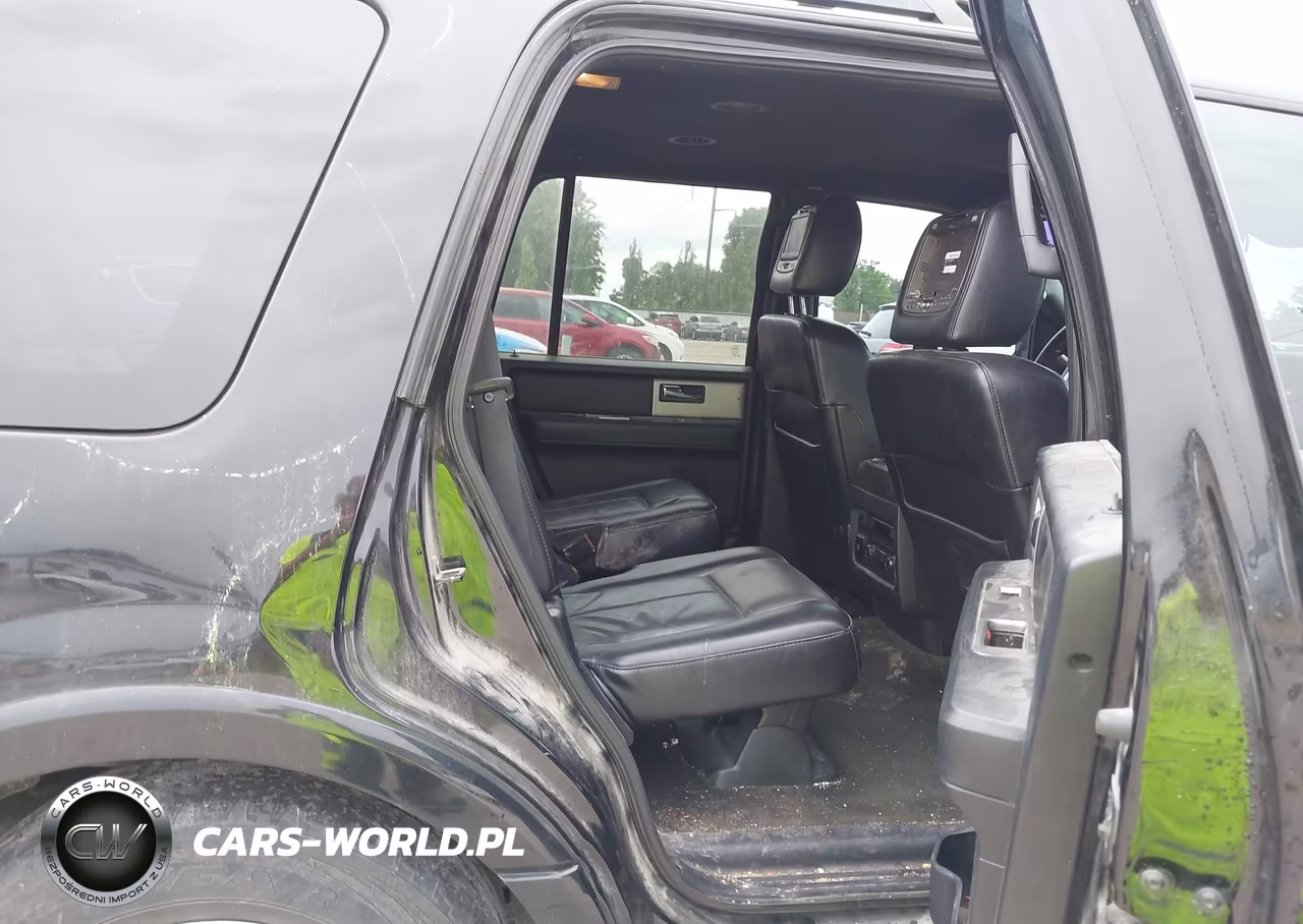2016 Ford Expedition Xlt VIN:1FMJU1JT8GEF39272 - 8