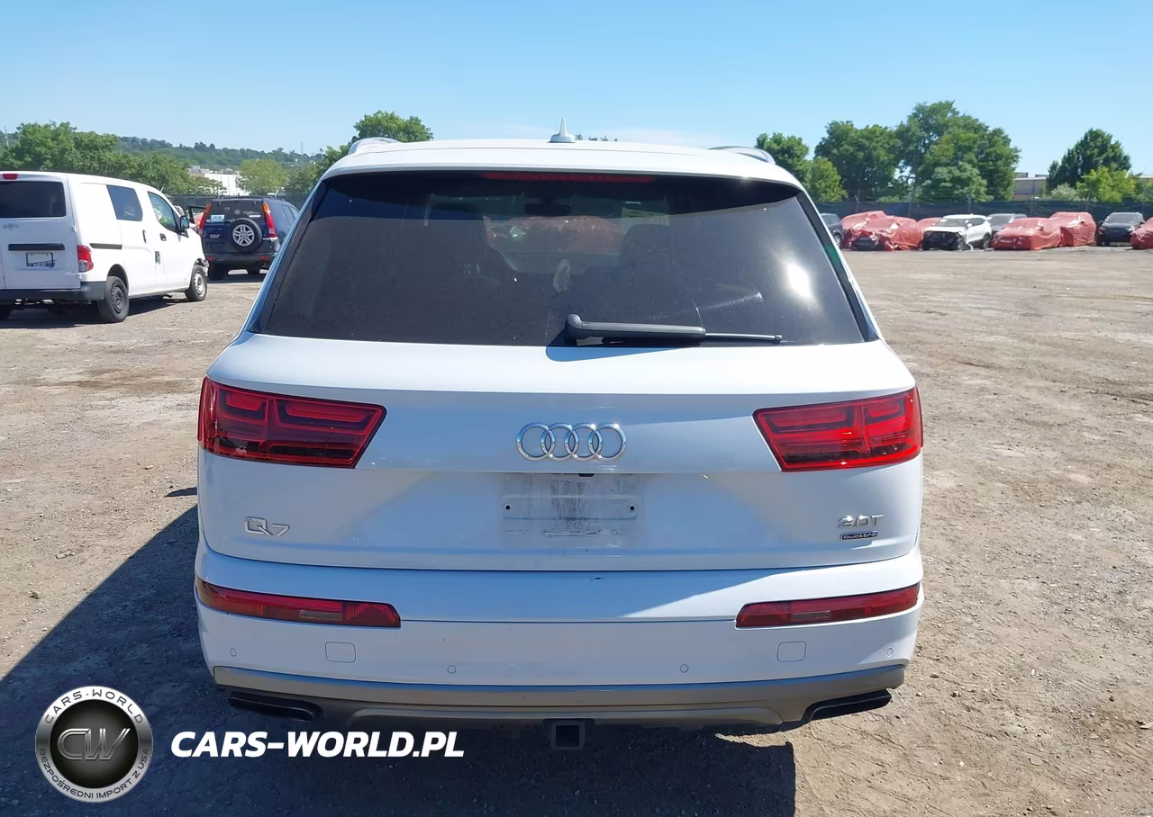 2018 Audi Q7 3.0T Premium VIN:WA1VAAF75JD026529 - 17