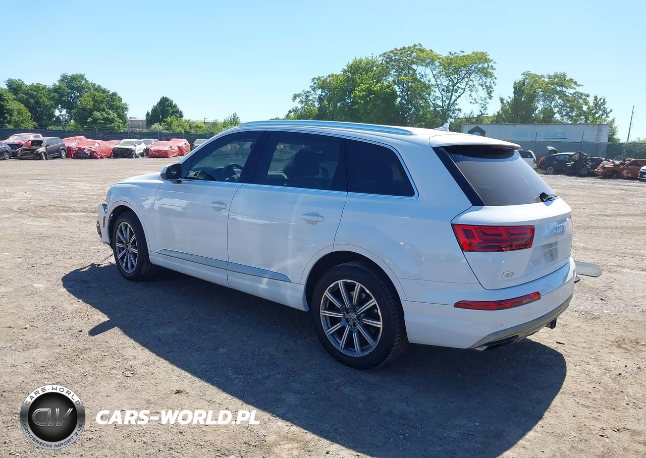 2018 Audi Q7 3.0T Premium VIN:WA1VAAF75JD026529 - 3