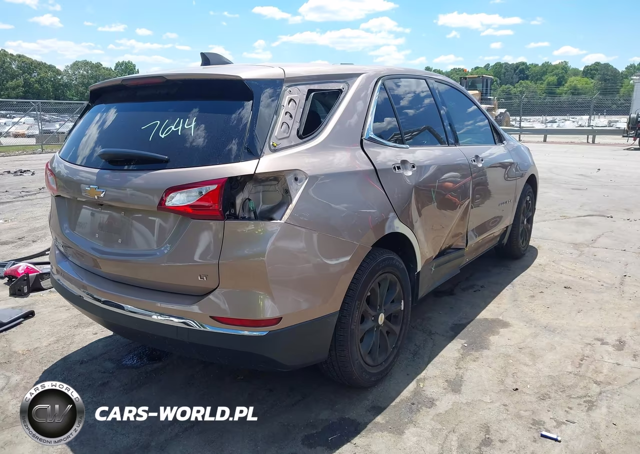 2018 Chevrolet Equinox Lt VIN:2GNAXJEV2J6345718 - 4