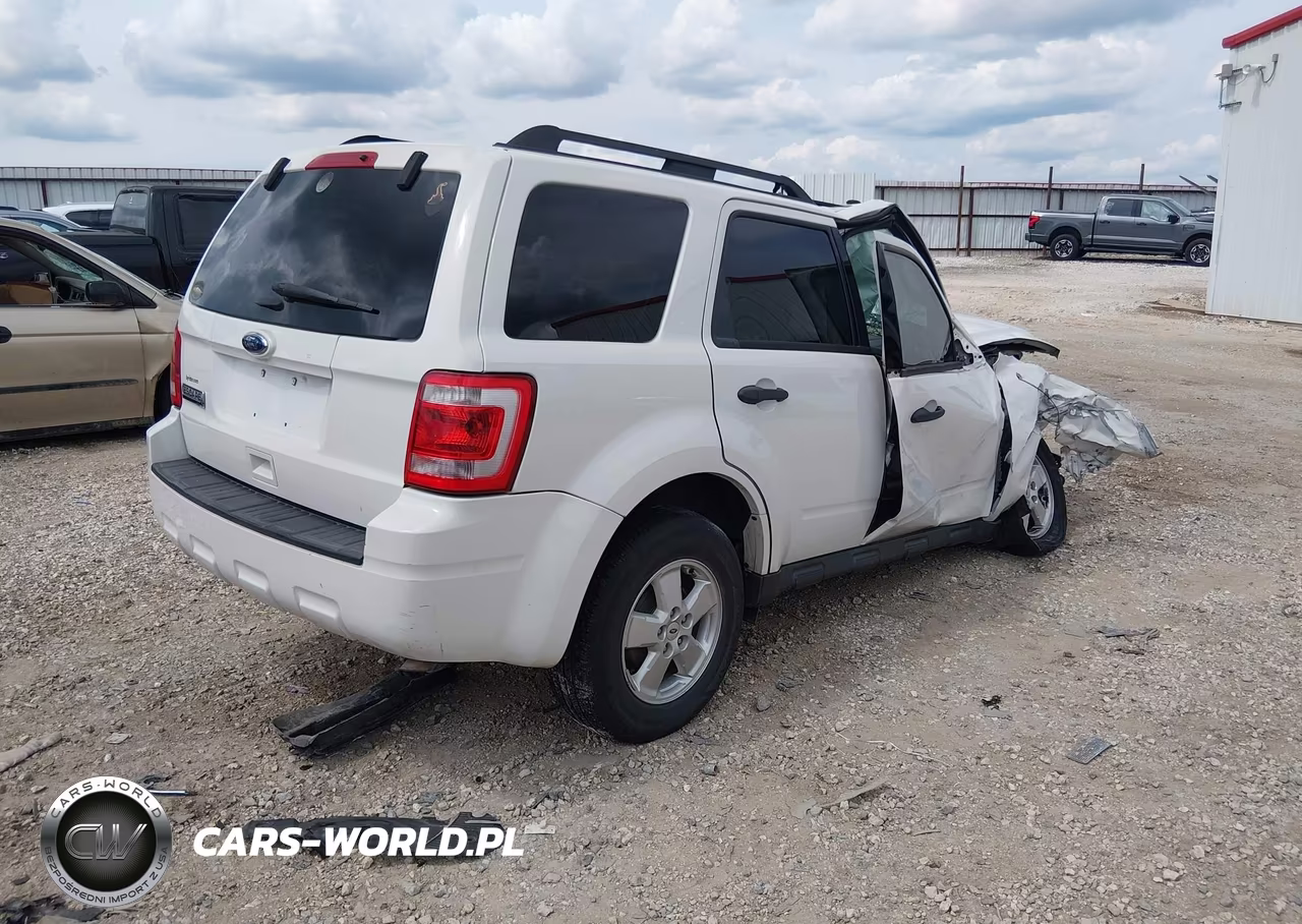 2012 Ford Escape Xlt VIN:1FMCU0D7XCKC36846 - 4