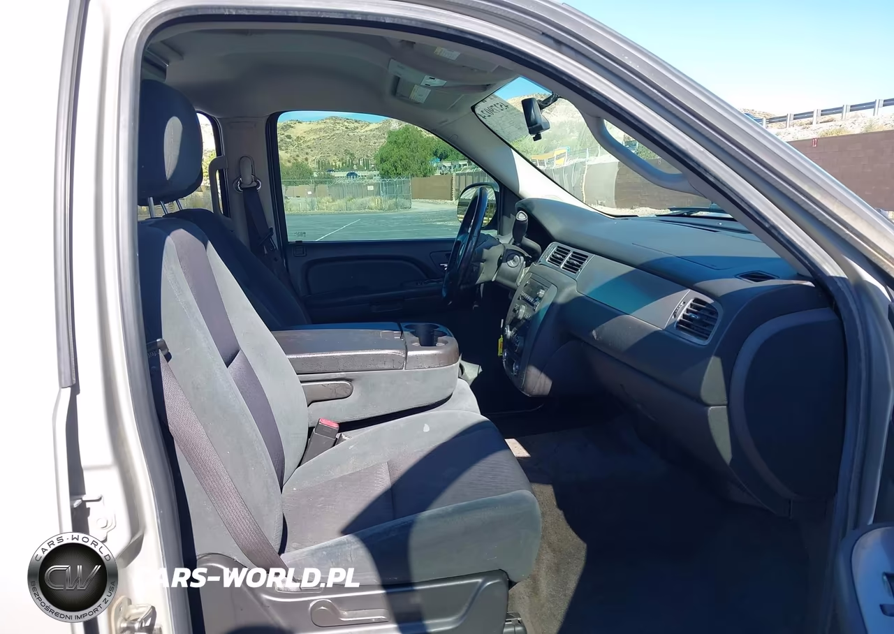 2009 Chevrolet Tahoe Ls VIN:1GNFC13C59R191220 - 5