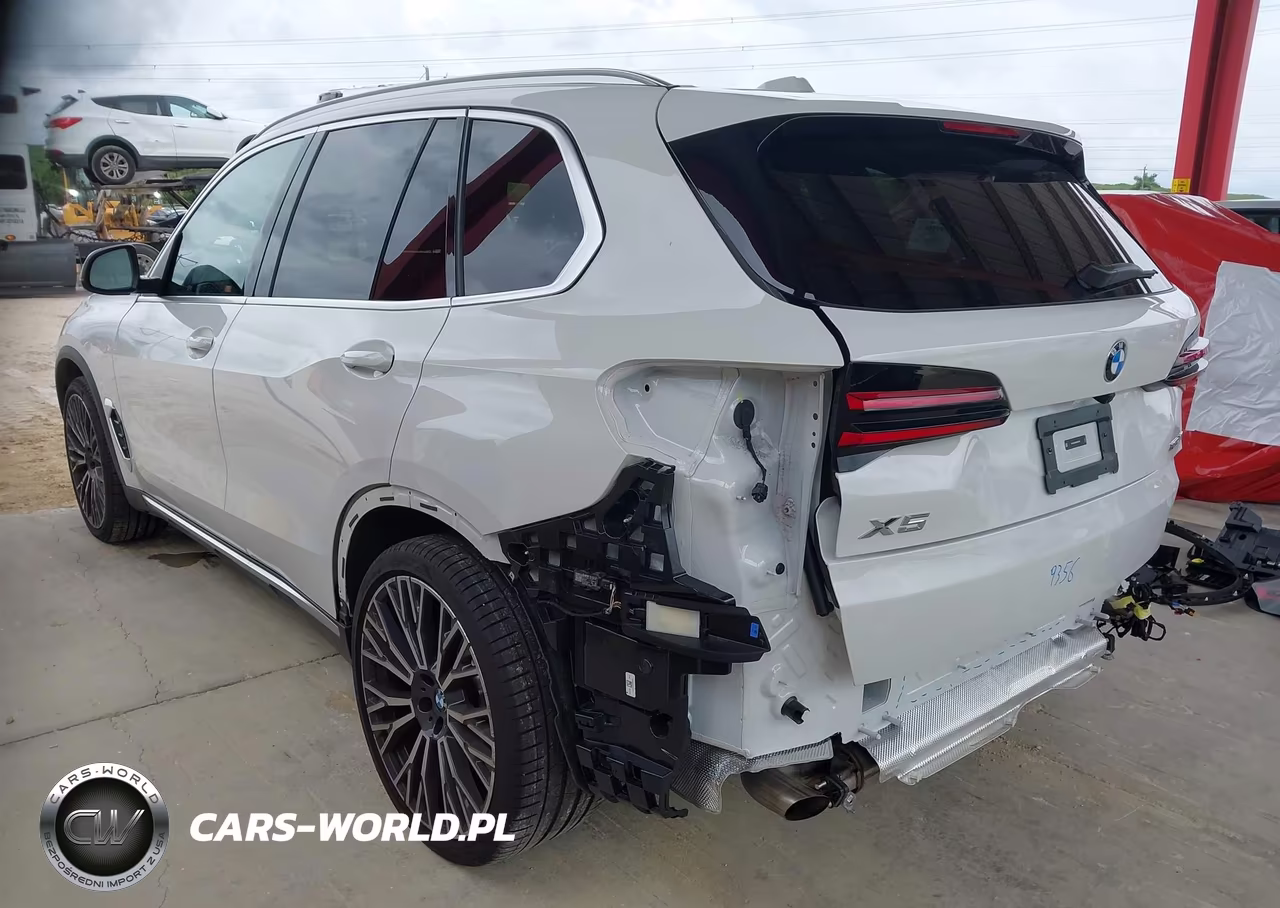 2025 BMW X5 xDrive40I VIN:5UX23EU06S9X99142 - 3