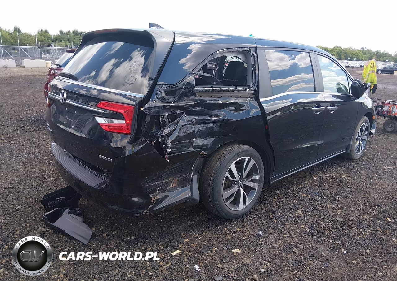 2024 Honda Odyssey Touring VIN:5FNRL6H84RB034582 - 4