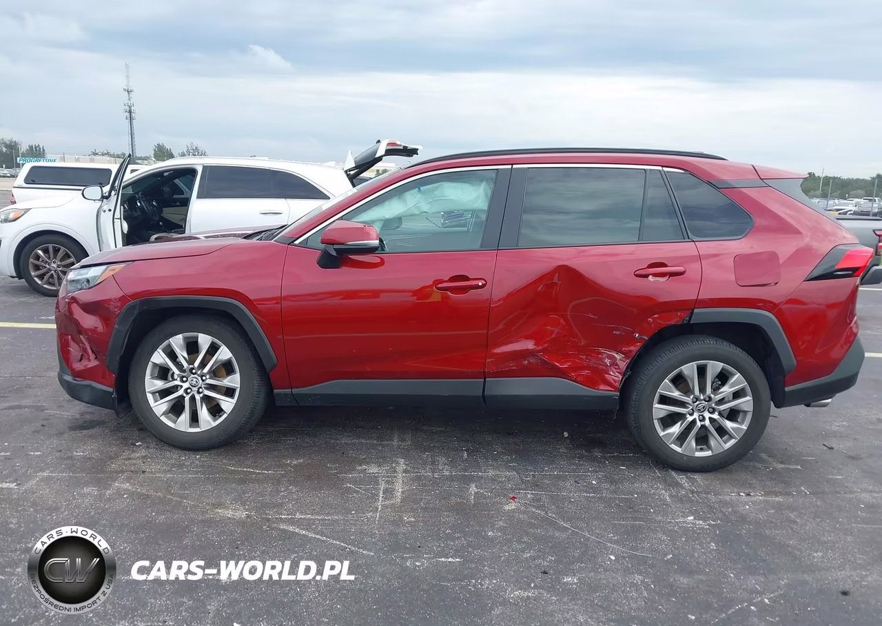 2022 Toyota Rav4 Xle Premium VIN:2T3C1RFV4NW210363 - 6