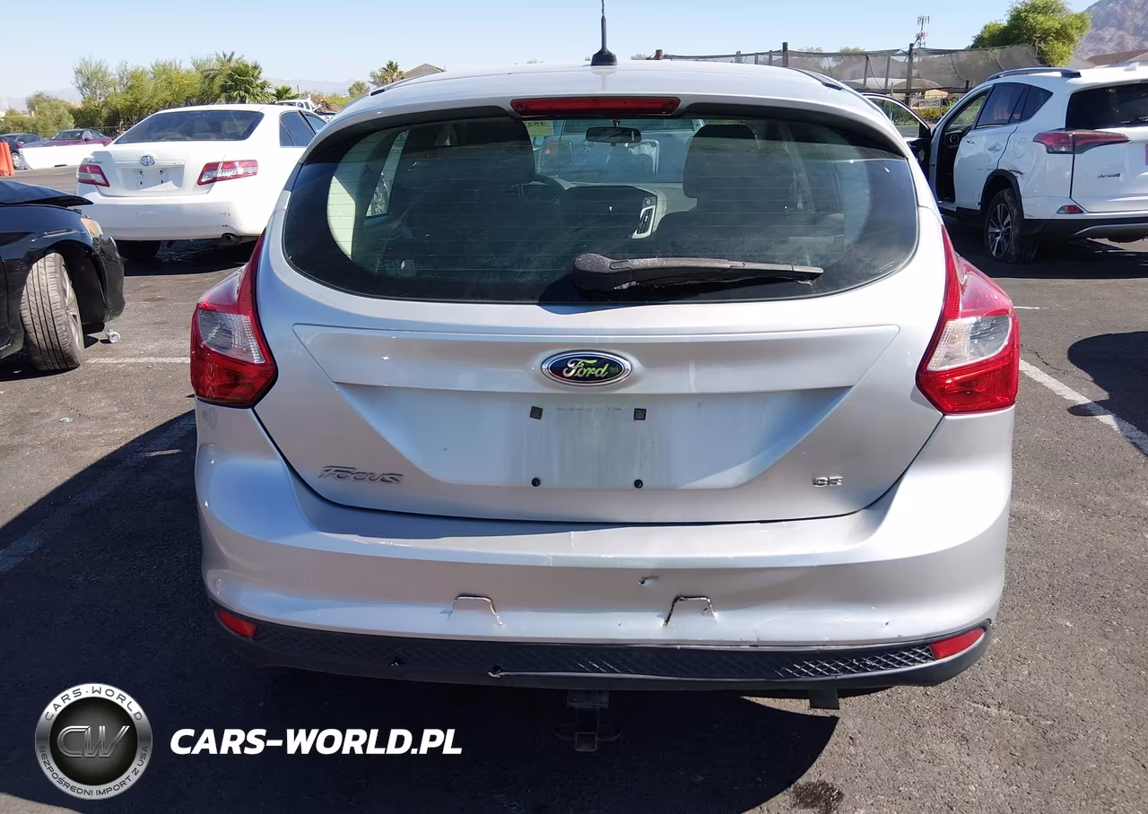 2014 Ford Focus Se VIN:1FADP3K23EL112347 - 6