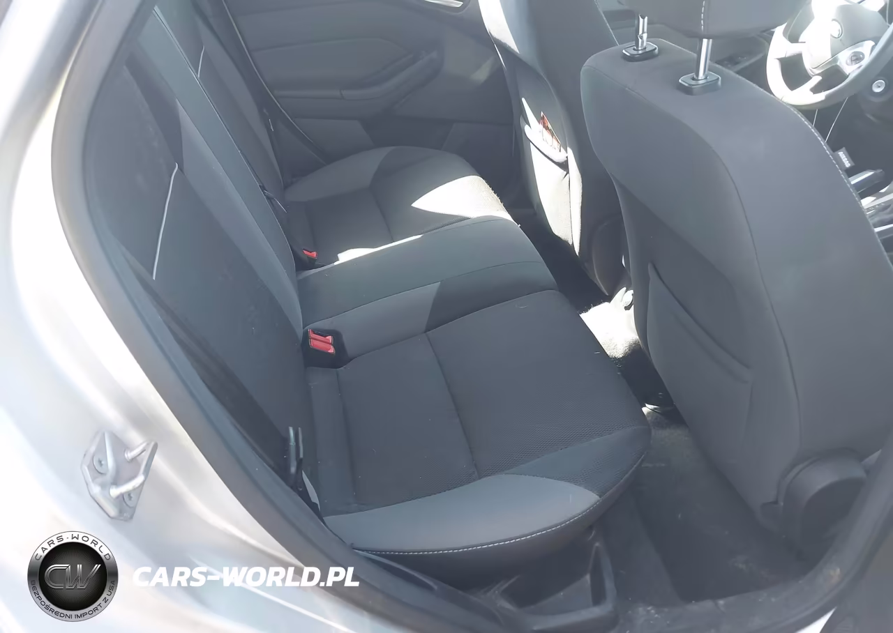 2014 Ford Focus Se VIN:1FADP3K23EL112347 - 8
