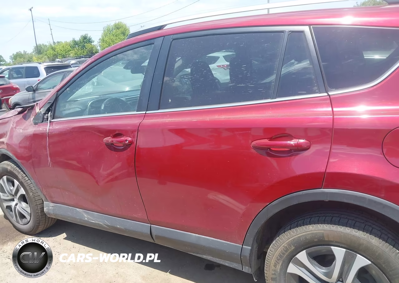 2018 Toyota Rav4 Le VIN:2T3BFREVXJW756223 - 15