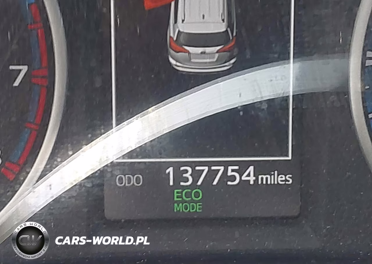 2018 Toyota Rav4 Le VIN:2T3BFREVXJW756223 - 16