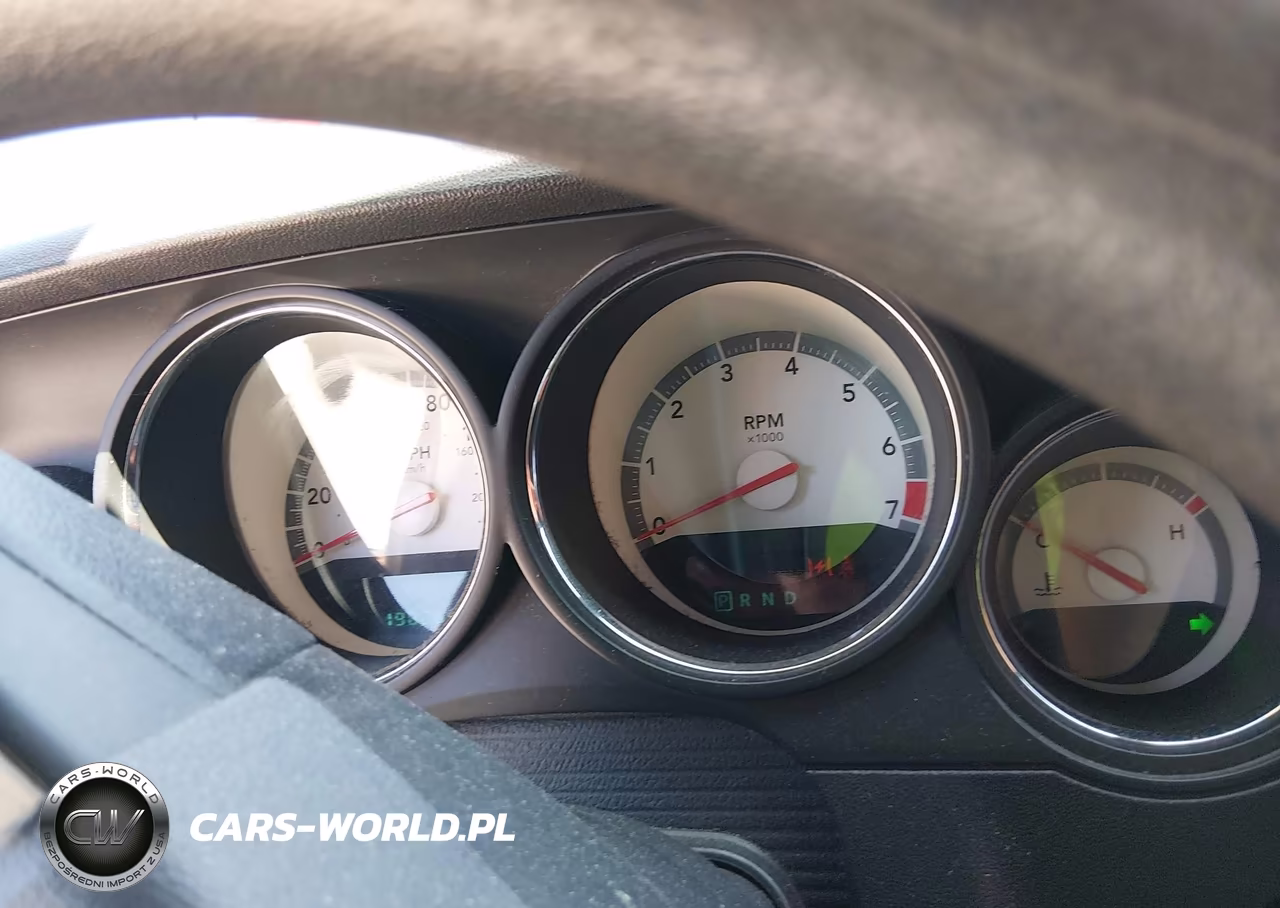 2010 Dodge Challenger Se VIN:2B3CJ4DV0AH179517 - 7