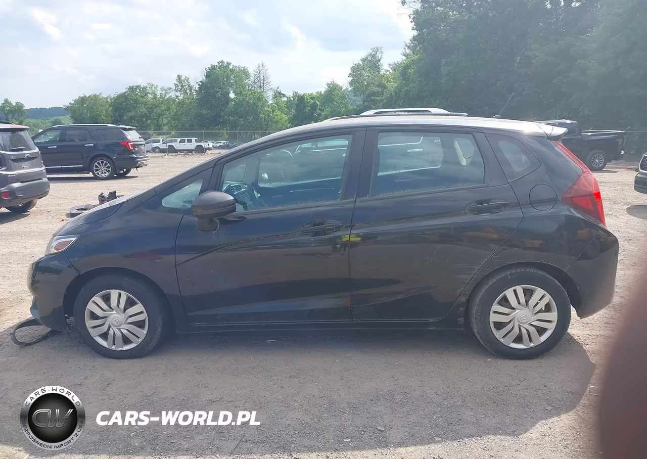2015 Honda Fit Lx VIN:3HGGK5H53FM744060 - 14