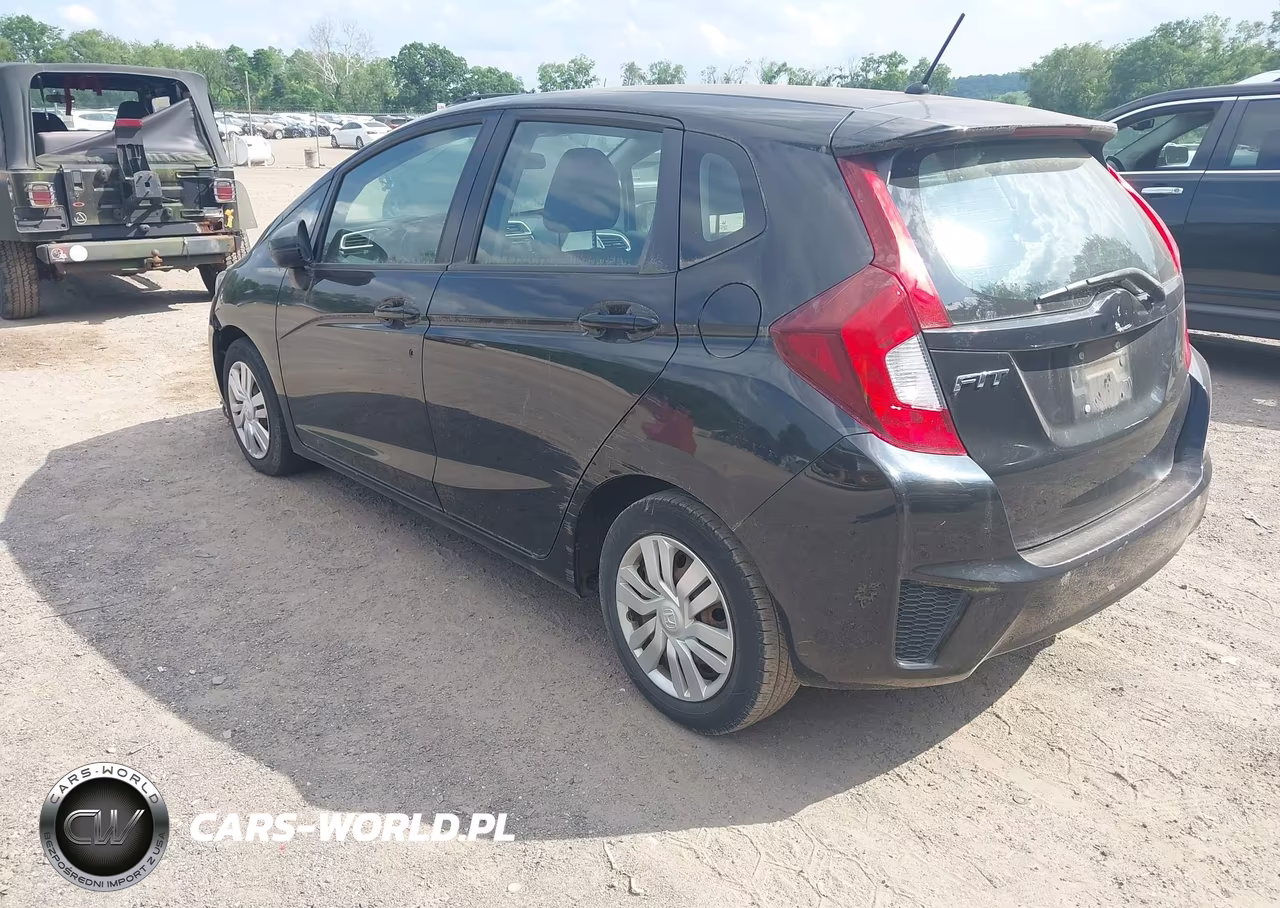 2015 Honda Fit Lx VIN:3HGGK5H53FM744060 - 3