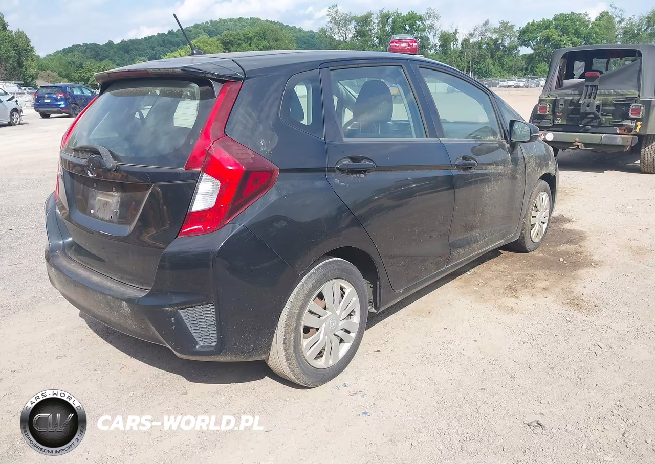 2015 Honda Fit Lx VIN:3HGGK5H53FM744060 - 4